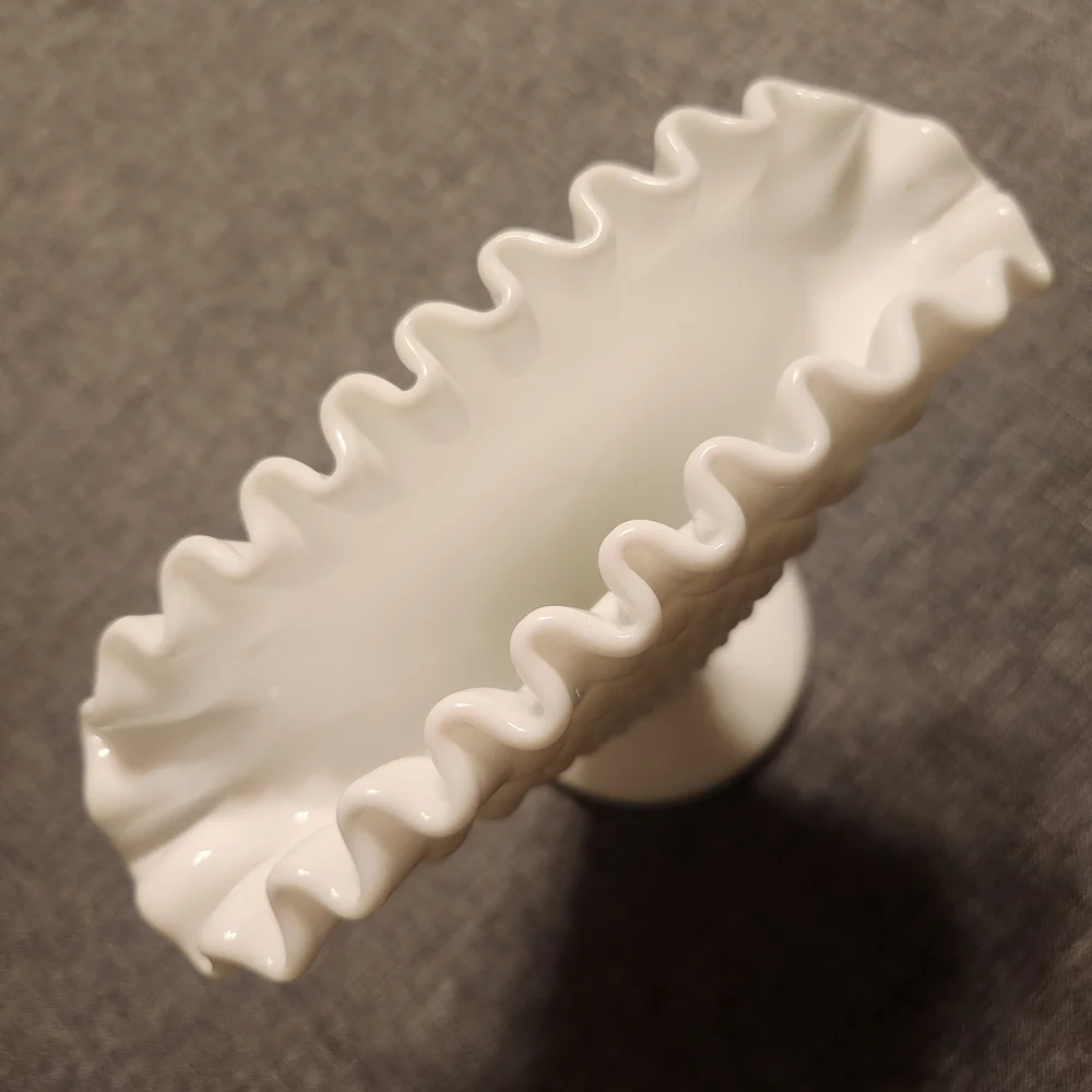 Fenton vintage milkglass